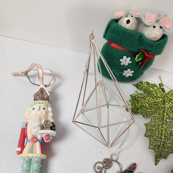 Lot of Christmas Tree Ornaments Some Vintage Turtle Nutcracker Mice - Picture 5 of 8